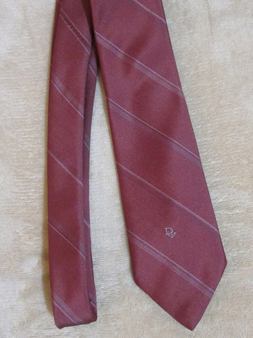 CHRISTIAN DIOR Men's Red Blue Striped Necktie Polyester Silk Blend T1